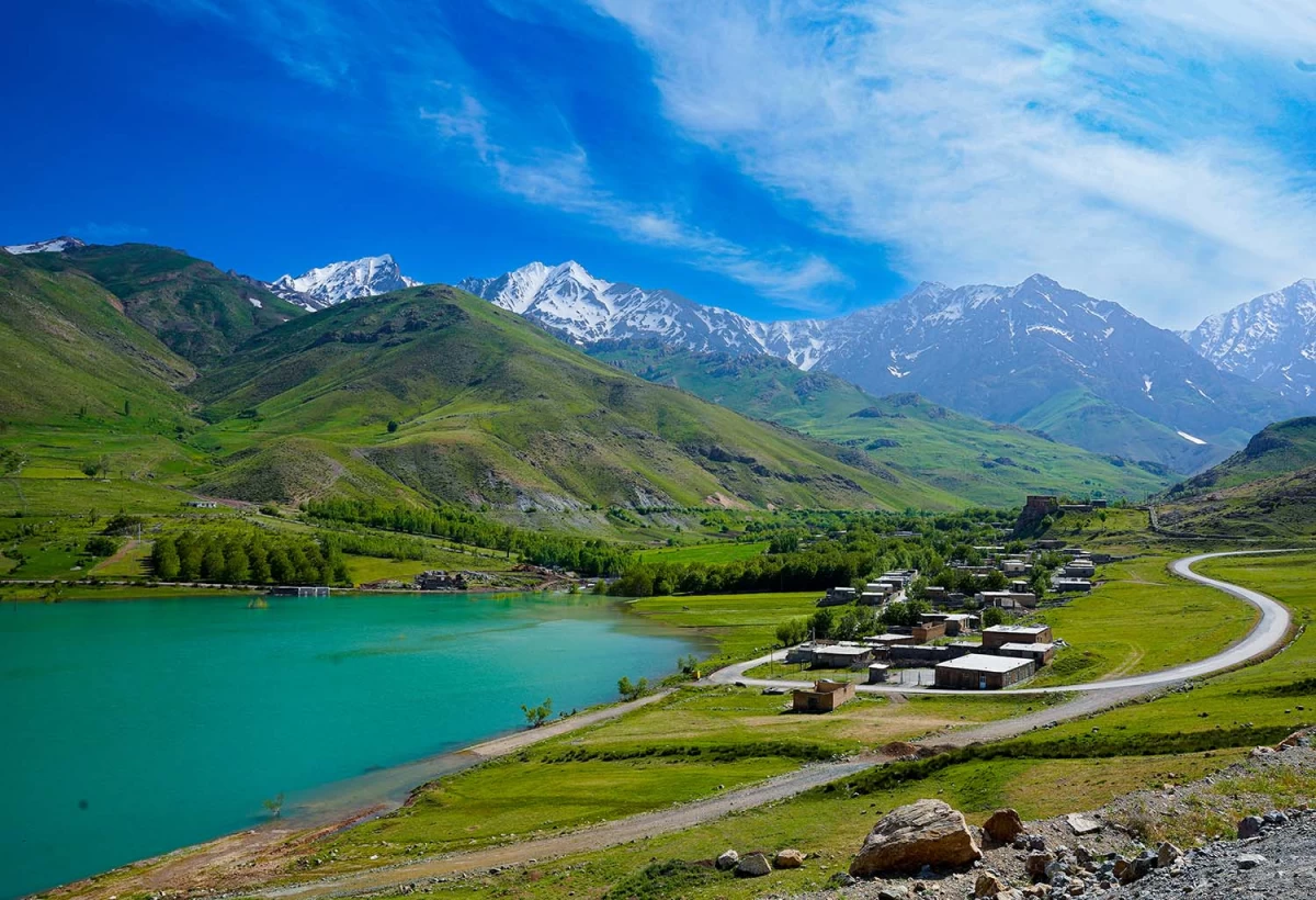 تصویری از یک روستای زیبا
